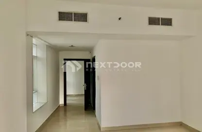 Apartment - 1 Bedroom - 2 Bathrooms for rent in Lake City Tower - JLT Cluster D - Jumeirah Lake Towers - Dubai