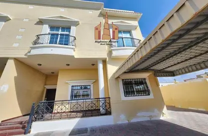 Villa - 4 Bedrooms - 5 Bathrooms for rent in Al Sabkha - Al Riqqa - Sharjah