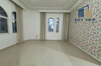 Apartment - 1 Bathroom for rent in 12 Villas Project - Khalidiya Street - Al Khalidiya - Abu Dhabi