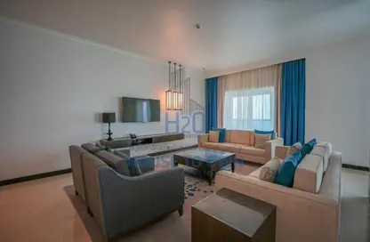 Apartment - 4 Bedrooms - 4 Bathrooms for rent in Fairmont Marina Residences - The Marina - Abu Dhabi