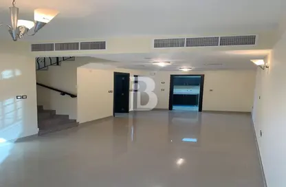 Villa - 2 Bedrooms - 3 Bathrooms for rent in Zone 8 - Hydra Village - Abu Dhabi