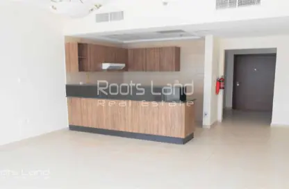 Apartment - 1 Bathroom for sale in Burj Al Nujoom - Downtown Dubai - Dubai