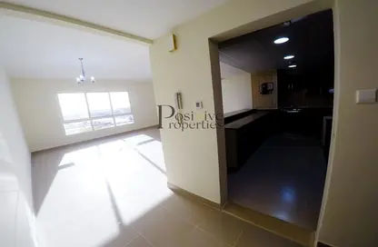 Apartment - 2 Bedrooms - 2 Bathrooms for rent in Al Quoz 2 - Al Quoz - Dubai