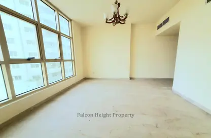 Apartment - 1 Bedroom - 1 Bathroom for rent in Al Wahda Building - Al Majaz 2 - Al Majaz - Sharjah