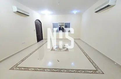 Villa - 4 Bedrooms - 5 Bathrooms for rent in Khalifa City A - Khalifa City - Abu Dhabi