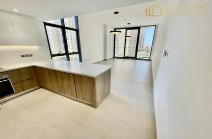 Apartment - 1 Bedroom - 2 Bathrooms for rent in LIV Residence - Dubai Marina - Dubai