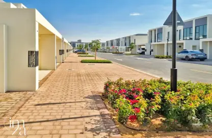 Townhouse - 3 Bedrooms - 4 Bathrooms for rent in Shams Townhouses - Town Square - Dubai