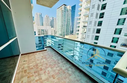 Apartment - 2 Bedrooms - 2 Bathrooms for rent in Cascades Tower - Dubai Marina - Dubai