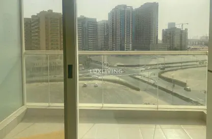 Apartment - 1 Bedroom - 2 Bathrooms for sale in Stadium Point - Dubai Sports City - Dubai