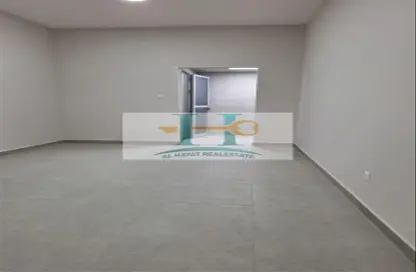 Apartment - 1 Bathroom for rent in Al Jurf 2 - Al Jurf - Ajman Downtown - Ajman