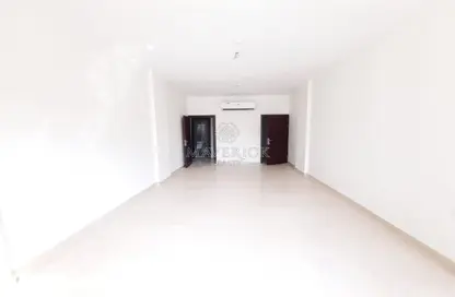 Apartment - 3 Bedrooms - 3 Bathrooms for rent in Jamal Abdul Nasser Street - Al Majaz - Sharjah