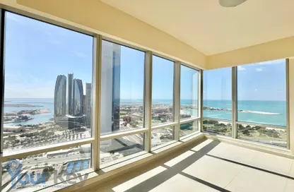 Apartment - 3 Bedrooms - 4 Bathrooms for rent in Nation Towers - Corniche Road - Abu Dhabi