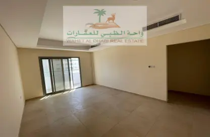 Apartment - 2 Bedrooms - 2 Bathrooms for rent in Abu shagara Building 2 - Budaniq - Al Qasimia - Sharjah