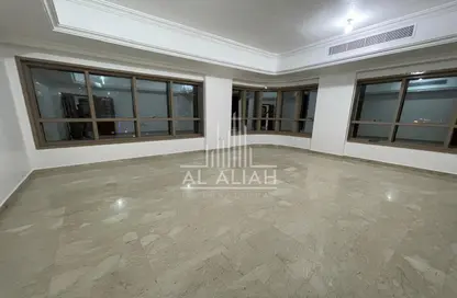 شقة - 2 غرف نوم - 2 حمامات للايجار في الزهية - أبوظبي