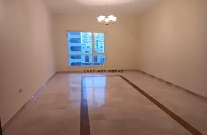 Apartment - 2 Bedrooms - 2 Bathrooms for rent in Vision Downtown - Hamdan Street - Abu Dhabi