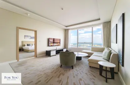 Apartment - 1 Bedroom - 2 Bathrooms for sale in The Palm Tower - Palm Jumeirah - Dubai