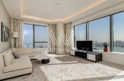 Apartment - 1 Bedroom - 2 Bathrooms for sale in The Palm Tower - Palm Jumeirah - Dubai