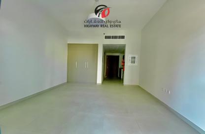 Apartment - 1 Bathroom for rent in Al Warsan 4 - Al Warsan - Dubai