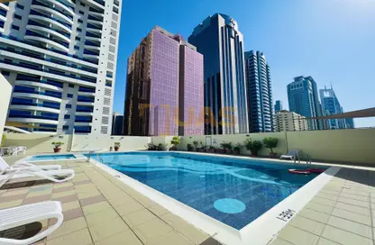شقة - 3 غرف نوم - 3 حمامات للايجار في برج زعبيل - شارع الشيخ زايد - دبي