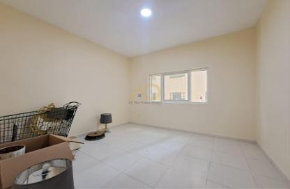 Apartment - 2 Bedrooms - 3 Bathrooms for rent in Street 20 - Al Nahda - Sharjah