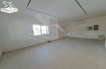 Apartment - 3 Bedrooms - 4 Bathrooms for rent in Al Ghail - Al Mutarad - Al Ain