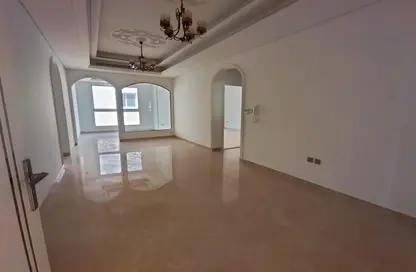 Apartment - 3 Bedrooms - 3 Bathrooms for rent in Al Mowaihat 3 - Al Mowaihat - Ajman