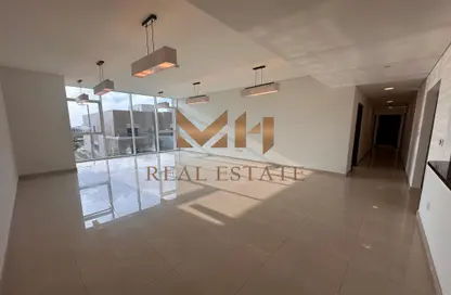 Apartment - 3 Bedrooms - 4 Bathrooms for rent in Marina Sunset Bay - The Marina - Abu Dhabi