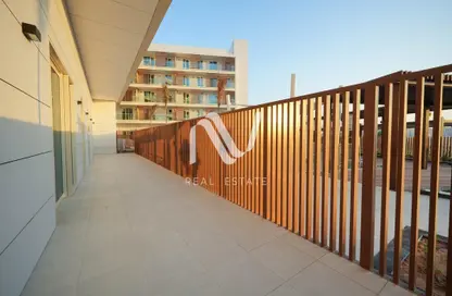 Apartment - 3 Bedrooms - 4 Bathrooms for rent in Qaryat Al Hidd - Saadiyat Island - Abu Dhabi