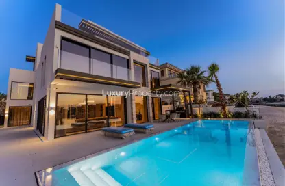 Villa - 6 Bedrooms - 7 Bathrooms for sale in Garden Homes Frond F - Garden Homes - Palm Jumeirah - Dubai