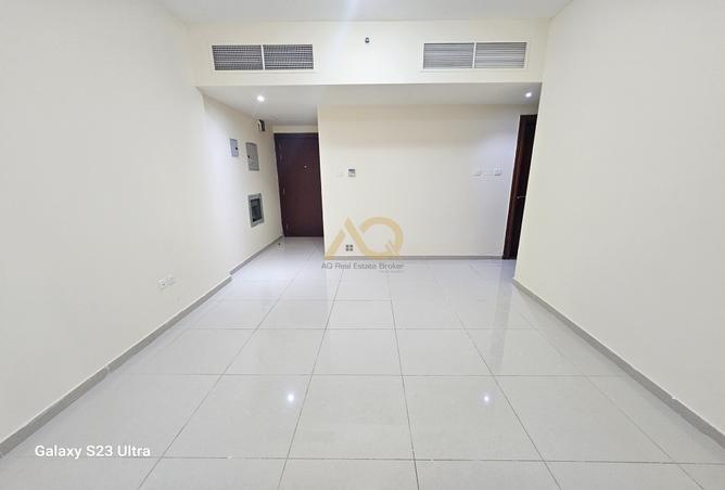 Apartment - 1 Bedroom - 1 Bathroom for rent in Al Nahda Residential Complex - Al Nahda - Sharjah