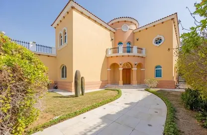 Villa - 5 Bedrooms - 5 Bathrooms for rent in Legacy - Jumeirah Park - Dubai