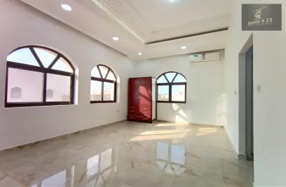 Apartment - 1 Bathroom for rent in Mohammed Villas 6 - Mohamed Bin Zayed City - Abu Dhabi