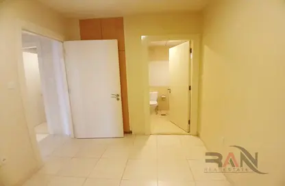 شقة - 3 غرف نوم - 4 حمامات للايجار في الاقبية - الخالدية - أبوظبي