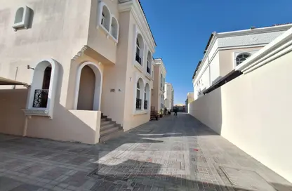 Villa - 4 Bedrooms - 4 Bathrooms for rent in Mohamed Bin Zayed City Villas - Mohamed Bin Zayed City - Abu Dhabi