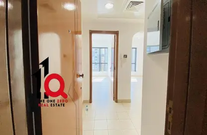 Apartment - 1 Bedroom - 1 Bathroom for rent in Al Ghaith Tower - Hamdan Street - Abu Dhabi