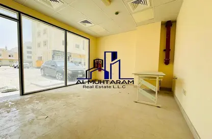 Shop - Studio - 1 Bathroom for rent in Fire Station Road - Muwaileh - Sharjah