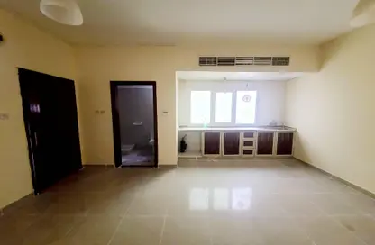 Apartment - 1 Bathroom for rent in Muwaileh 29 Building - Muwaileh - Sharjah