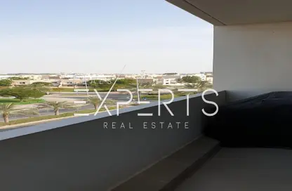 Apartment - 3 Bedrooms - 4 Bathrooms for sale in Tower 5 - Al Reef Downtown - Al Reef - Abu Dhabi