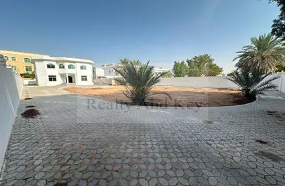 Villa - 5 Bedrooms for sale in Rabdan - Abu Dhabi