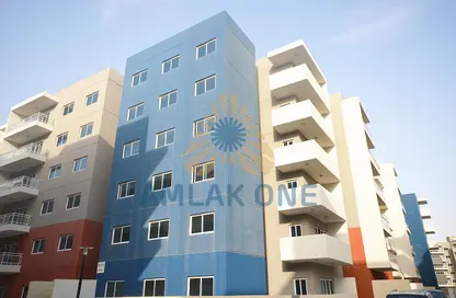 Apartment - 3 Bedrooms - 4 Bathrooms for sale in Tower 13 - Al Reef Downtown - Al Reef - Abu Dhabi