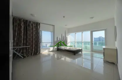 Apartment - 3 Bedrooms - 3 Bathrooms for sale in Marina Pinnacle - Dubai Marina - Dubai