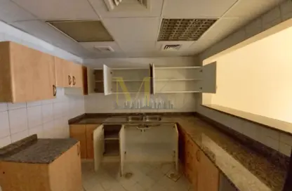 شقة - غرفة نوم - 2 حمامات للبيع في S09 - طراز أسباني - المدينة الدولية - دبي