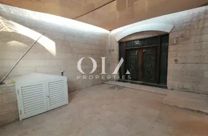 Villa - 5 Bedrooms - 7 Bathrooms for sale in Mushrif Gardens - Al Mushrif - Abu Dhabi