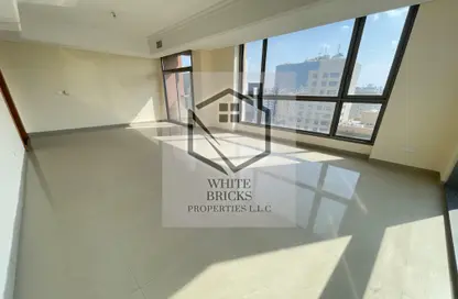 Apartment - 3 Bedrooms - 4 Bathrooms for rent in Al Falah Street - City Downtown - Abu Dhabi