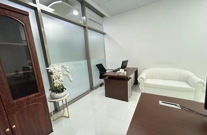 Business Centre - Studio - 1 Bathroom for rent in Red Avenue - Al Garhoud - Dubai