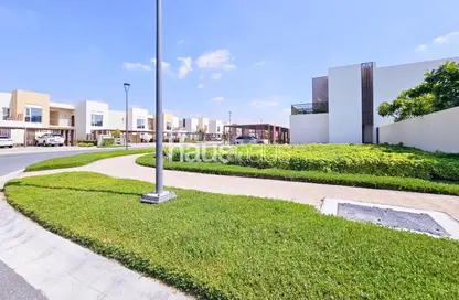 Townhouse - 2 Bedrooms - 2 Bathrooms for rent in Urbana Stacked House Block 14 - EMAAR South - Dubai South (Dubai World Central) - Dubai