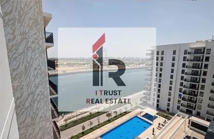 Apartment - 2 Bedrooms - 2 Bathrooms for sale in Waters Edge - Yas Island - Abu Dhabi