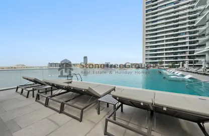 Pool image for: Apartment - 1 Bedroom - 1 Bathroom for rent in Beach Isle - EMAAR Beachfront - Dubai Harbour - Dubai, Image 1