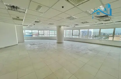 Office Space - Studio - 1 Bathroom for rent in Hamsah A - Al Karama - Dubai