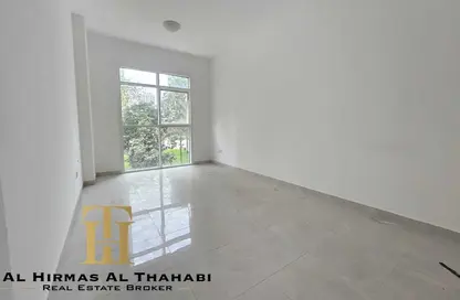 Apartment - 1 Bedroom - 2 Bathrooms for rent in Lorena Building - Jumeirah Village Circle - Dubai